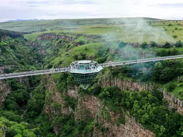 Dashbashi Canyon